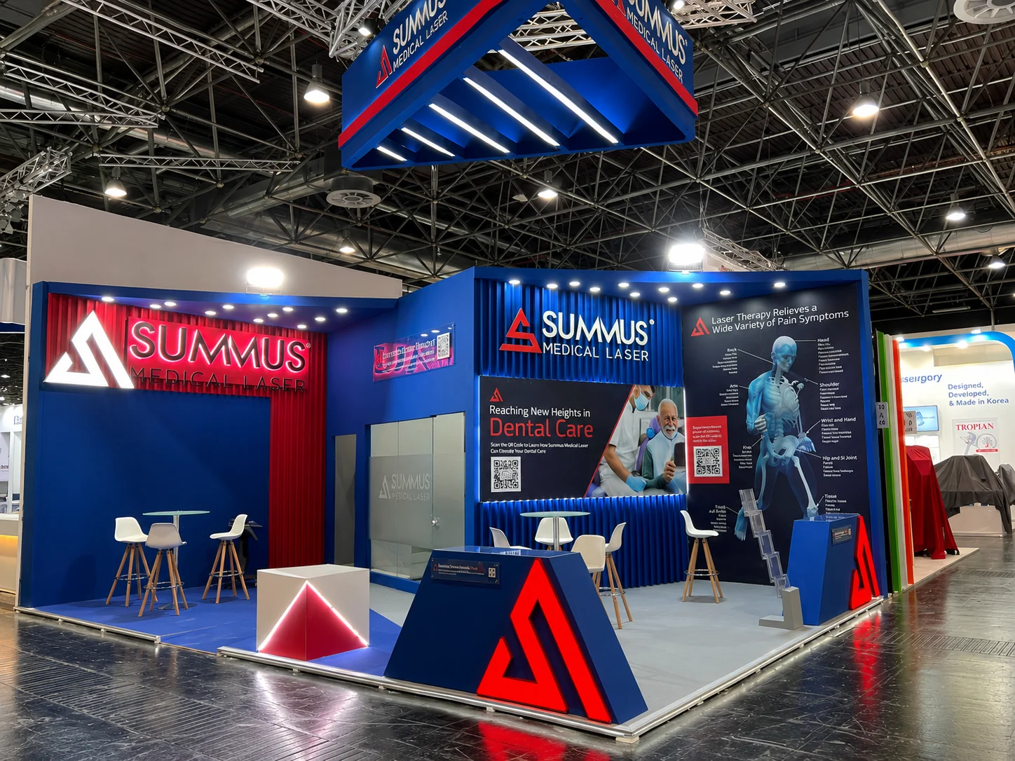Wide front view of the Summus Medical Laser exhibition stand at Medica Düsseldorf 2022
